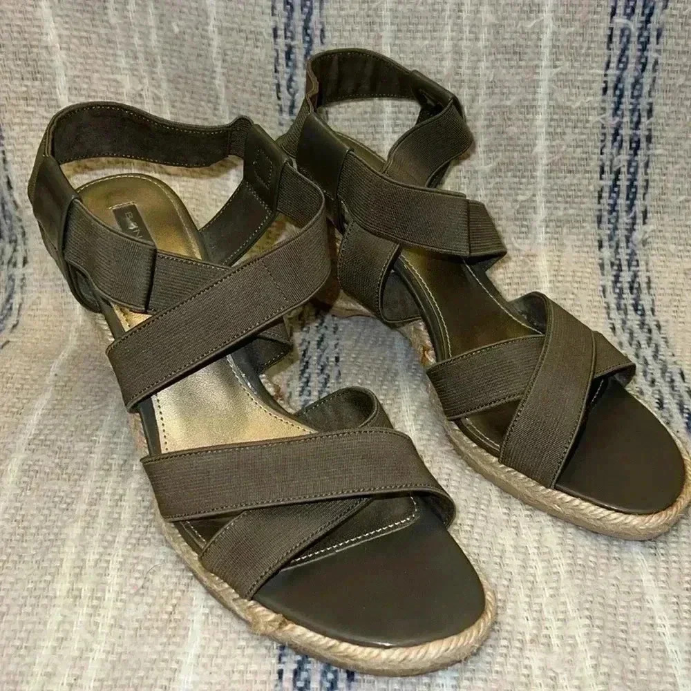 Bandolino Wedge Sandles